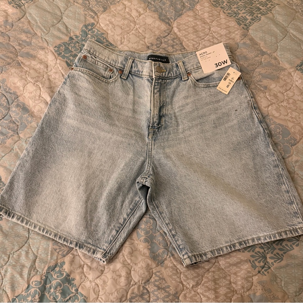 Aeropostale Light Wash Denim Cargo Shorts - Light Blue